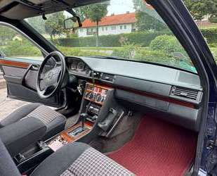 Mercedes-Benz 220 Gebrauchtwagen