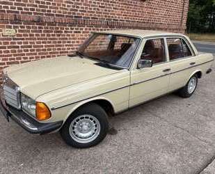 Mercedes-Benz 240 Gebrauchtwagen