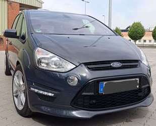 Toyota S-Max 