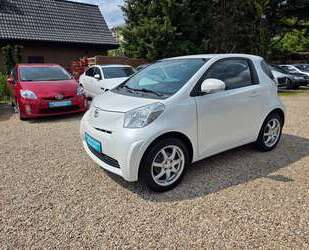 Toyota iQ 