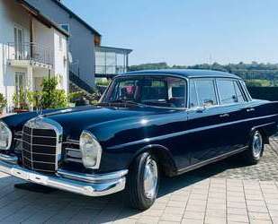 Mercedes-Benz 220 Gebrauchtwagen