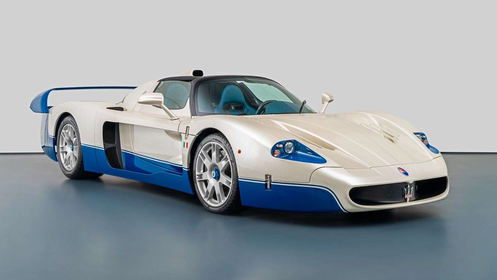 MC12
