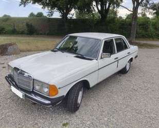 Mercedes-Benz 230 Gebrauchtwagen