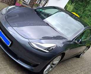 Tesla Model 3 Gebrauchtwagen