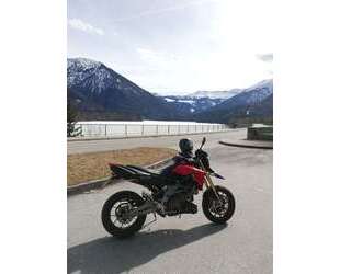 Aprilia Dorsoduro 