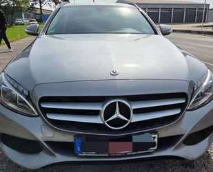 Mercedes-Benz 220 Gebrauchtwagen