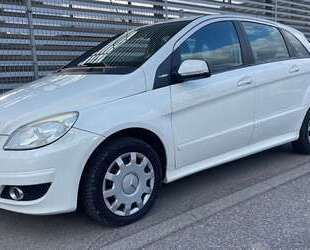 Mercedes-Benz B 180 Gebrauchtwagen