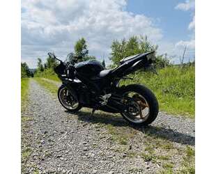 Yamaha YZF-R1 Gebrauchtwagen
