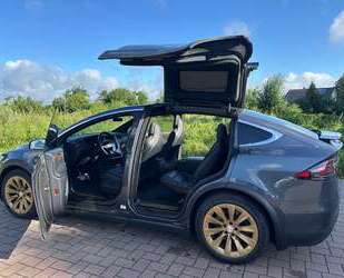 Tesla Model X Gebrauchtwagen