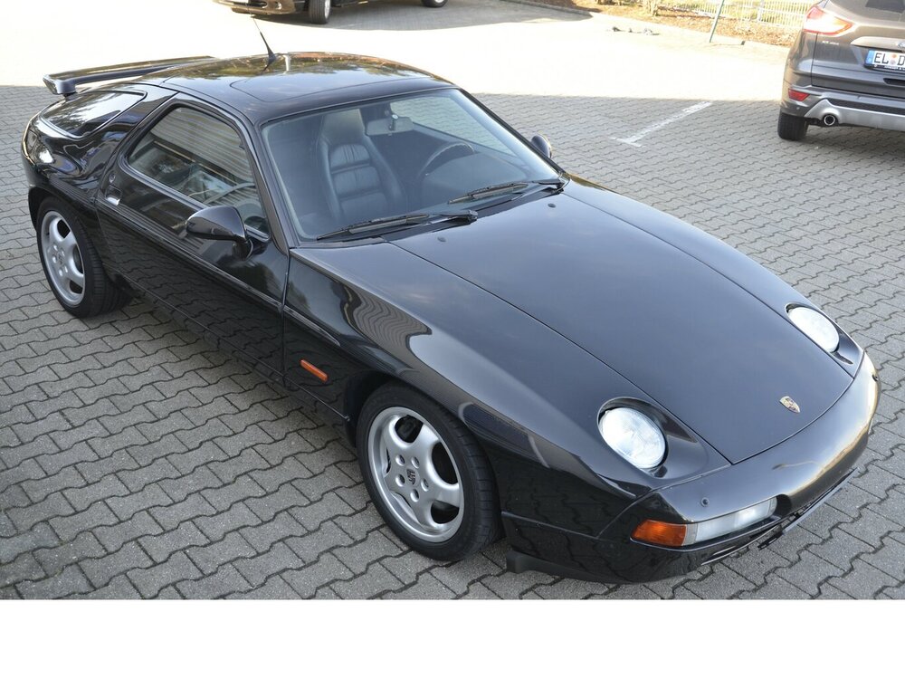 928