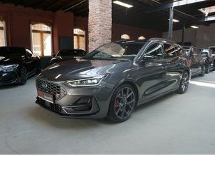 Ford Focus ST Autom. Leder B&O HuD Kamera Schalensitz Gebrauchtwagen