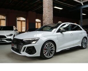 Audi RS3 Sportback Pano Matrix 280Km/h Leder B&O 19´ Gebrauchtwagen