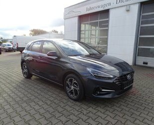 Hyundai i30 1,6l CRDI Intro Edition Klima,Panoramadach App Gebrauchtwagen