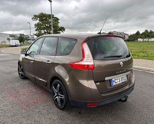 Renault Grand Scenic Gebrauchtwagen