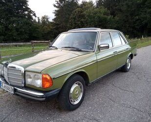 Mercedes-Benz 240 Gebrauchtwagen
