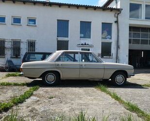 Mercedes-Benz 220 Gebrauchtwagen