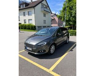 Ford S-Max Gebrauchtwagen