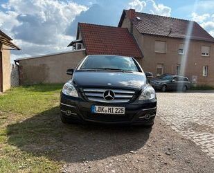 Mercedes-Benz B 180 Gebrauchtwagen