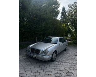 Mercedes-Benz E 240 Gebrauchtwagen