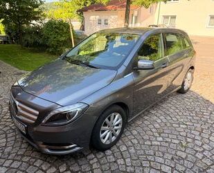 Mercedes-Benz B 180 Gebrauchtwagen