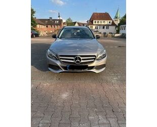 Mercedes-Benz 220 Gebrauchtwagen