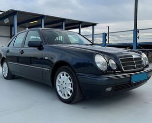 Mercedes-Benz 220 Gebrauchtwagen