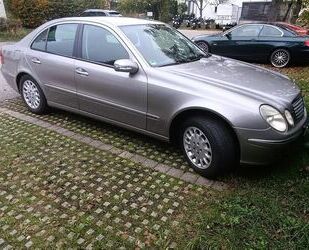 Mercedes-Benz 220 Gebrauchtwagen