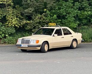 Mercedes-Benz 200 