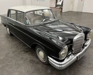Mercedes-Benz 220 Gebrauchtwagen