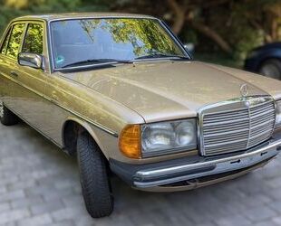 Mercedes-Benz 230 Gebrauchtwagen