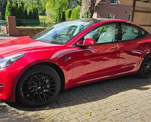 Tesla Model 3 Gebrauchtwagen