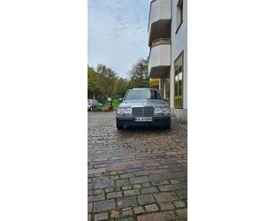 Mercedes-Benz E 300 Gebrauchtwagen