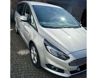 Ford S-Max Gebrauchtwagen
