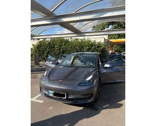 Tesla Model 3 Gebrauchtwagen