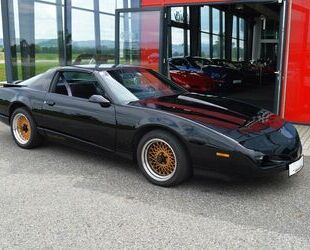 Pontiac Firebird 