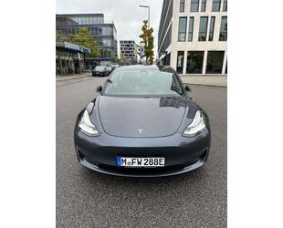 Tesla Model 3 Gebrauchtwagen