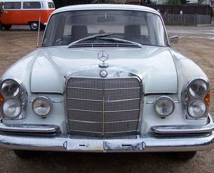 Mercedes-Benz 230 Gebrauchtwagen