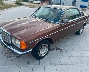 Mercedes-Benz 230 Gebrauchtwagen