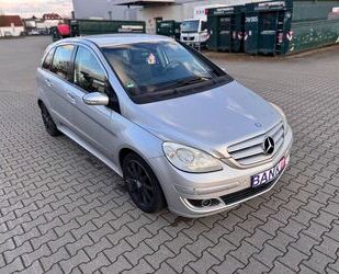 Mercedes-Benz B 180 Gebrauchtwagen