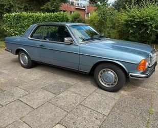 Mercedes-Benz 230 Gebrauchtwagen