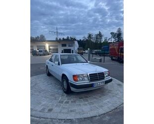 Mercedes-Benz E 230 Gebrauchtwagen