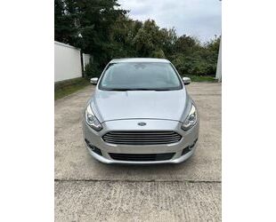 Ford S-Max Gebrauchtwagen