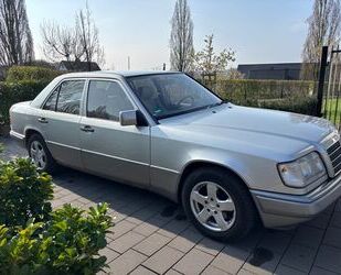 Mercedes-Benz 220 Gebrauchtwagen