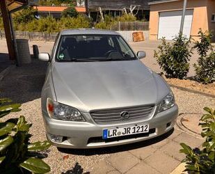 Lexus IS 200 Gebrauchtwagen