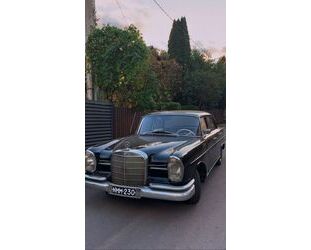 Mercedes-Benz 220 Gebrauchtwagen