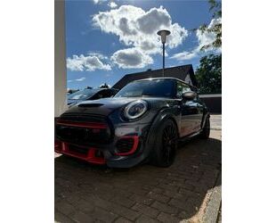 BMW John Cooper Works 