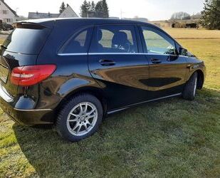 Mercedes-Benz B 180 Gebrauchtwagen