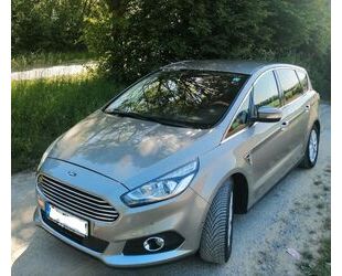 Ford S-Max Gebrauchtwagen