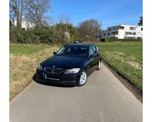 BMW BMW 320d Touring, Service neu, TüV bis 10/2025 Gebrauchtwagen
