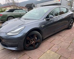 Tesla Model 3 Gebrauchtwagen
